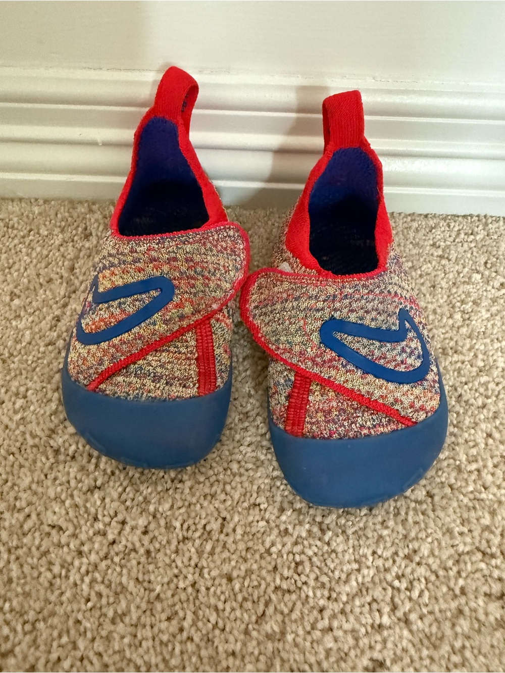Nike Swoosh 1 Toddler Shoes Multicolor – Size 6C
